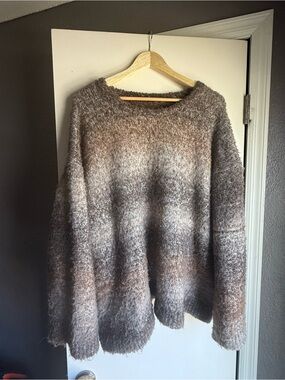 Cozy Ombre Crewneck Sweater - Brown/Gray